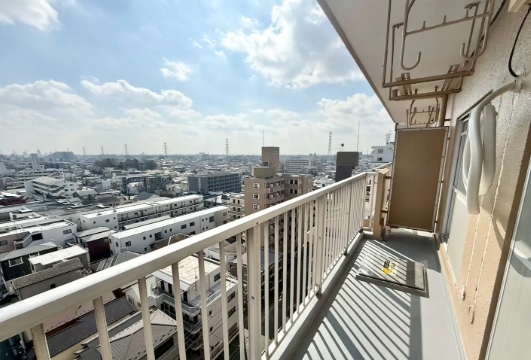 相模原市中央区矢部1丁目の中古マンションのバルコニーの写真