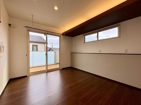 相模原市中央区横山3丁目の中古戸建ての洋室1の写真