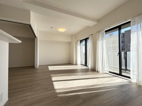 相模原市緑区橋本2丁目の中古マンションのリビングの写真