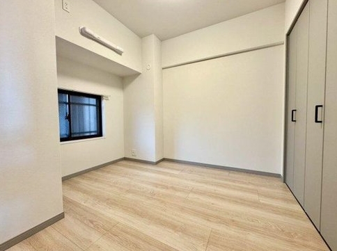 相模原市緑区橋本3丁目の中古マンション12階部分の洋室3の写真