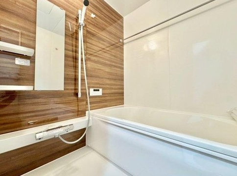 相模原市緑区下九沢の中古戸建てのバスルームの写真