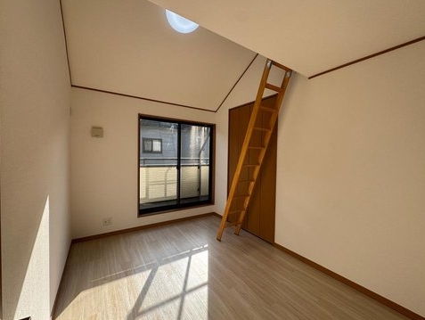 相模原市緑区田名の中古戸建ての洋室2の写真