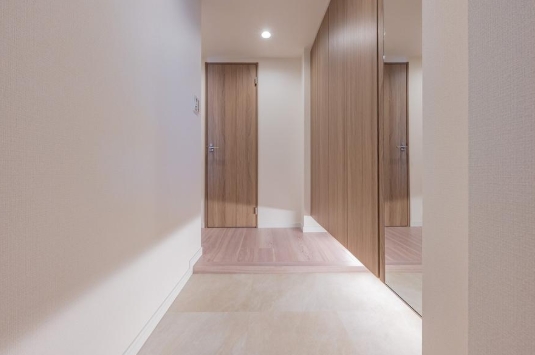 相模原市南区相模大野7丁目の中古マンションの廊下の写真