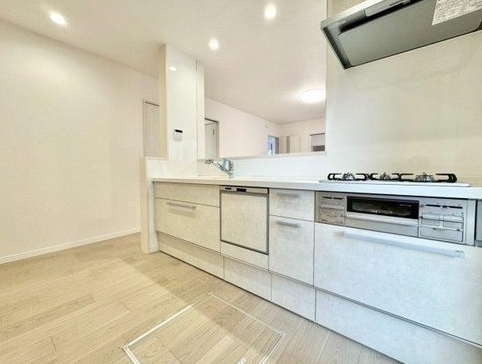 相模原市南区下溝の中古戸建てのキッチンの写真