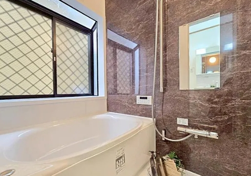 相模原市南区相武台２丁目の中古戸建てのバスルームの写真