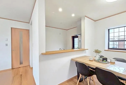 相模原市南区相武台２丁目の中古戸建てのダイニングの写真