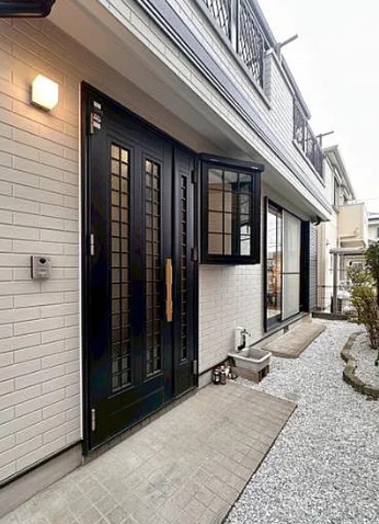 相模原市南区相武台２丁目の中古戸建ての玄関の写真