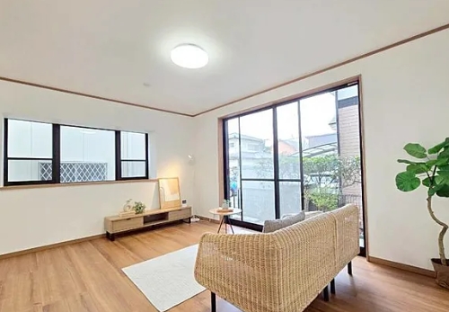 相模原市南区相武台２丁目の中古戸建てのリビングの写真