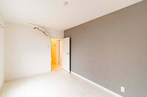 相模原市南区鵜野森2丁目の中古マンションの洋室2の写真