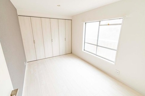 相模原市南区鵜野森2丁目の中古マンションの洋室2の写真