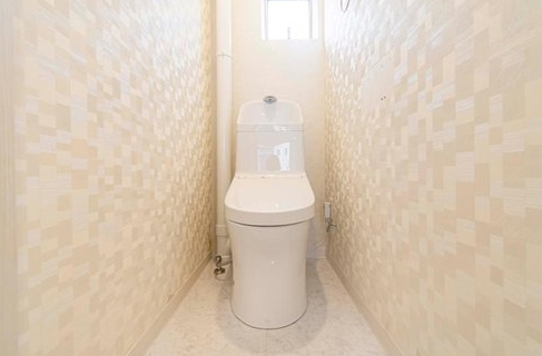 相模原市南区鵜野森2丁目の中古マンションのトイレの写真