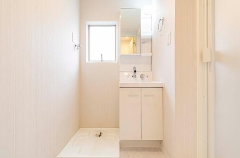 相模原市南区鵜野森2丁目の中古マンションの洗面化粧台の写真