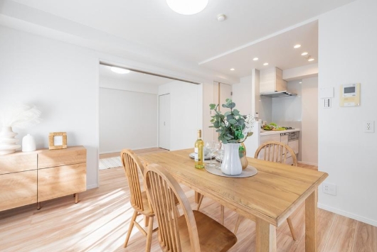 相模原市南区鵜野森3丁目の中古マンションのダイニングの写真