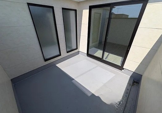 八王子市富士見町の新築戸建て2号棟のバスルームの写真