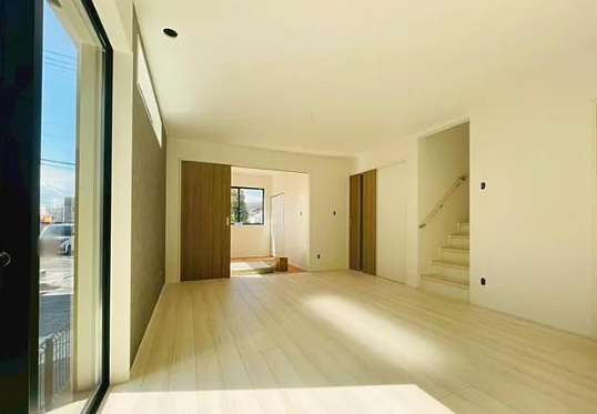 八王子市石川町の新築戸建て1号棟のリビングの写真