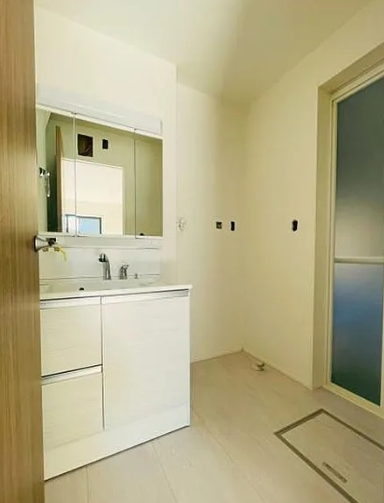 八王子市石川町の新築戸建て1号棟の洗面化粧台の写真