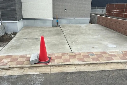 八王子市石川町の新築戸建て6号棟の駐車場の写真