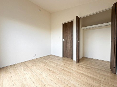 八王子市石川町の新築戸建て9号棟の洋室2の写真