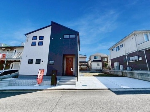 八王子市久保山町の新築戸建ての外観の写真
