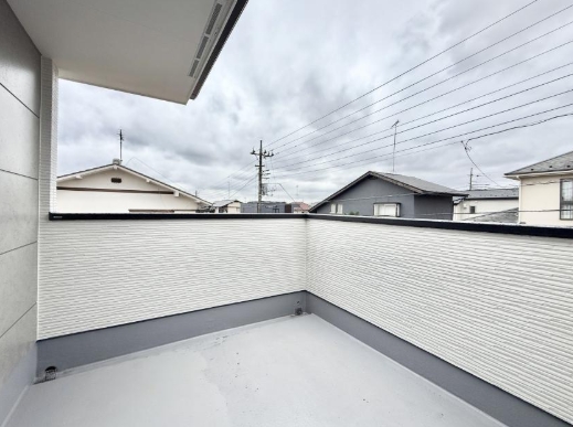 八王子市めじろ台3丁目の新築戸建てのバルコニーの写真