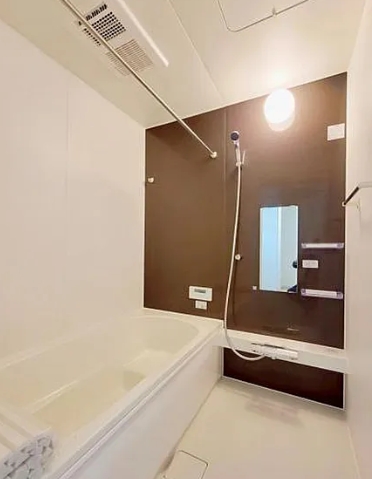 八王子市長房町の新築戸建てのバスルームの写真