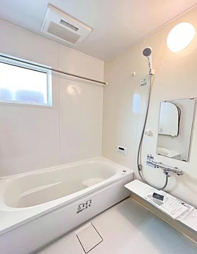 八王子市寺田町の新築戸建て1号棟のバスルームの写真