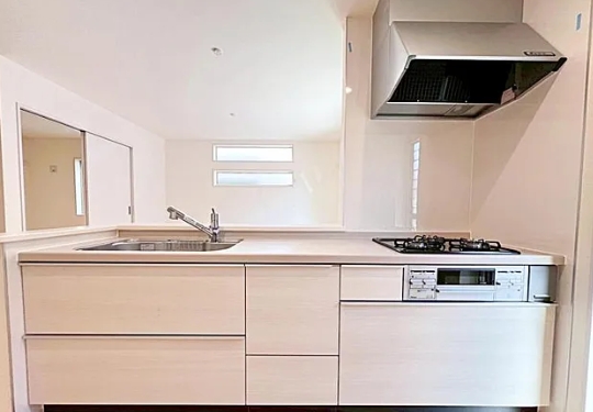 八王子市寺田町の新築戸建て1号棟のキッチンの写真
