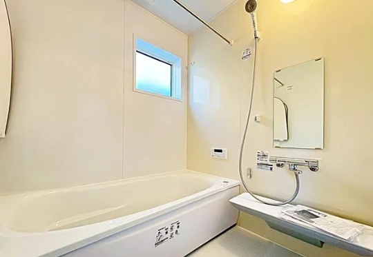 八王子市寺田町の新築戸建て2号棟のバスルームの写真