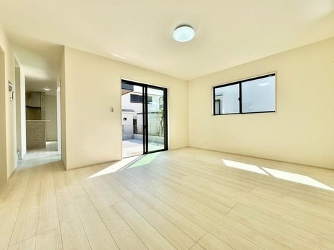 八王子市山田町の新築戸建てのリビングの写真