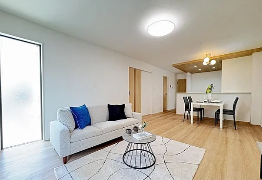 相模原市中央区星が丘2丁目の新築戸建て2号棟のリビングの写真