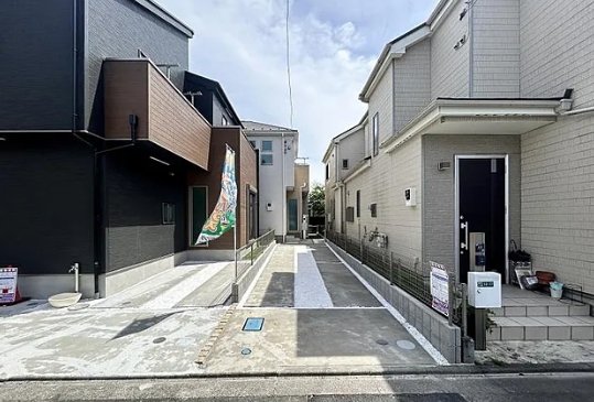 相模原市中央区星が丘2丁目の新築戸建て2号棟の駐車場の写真