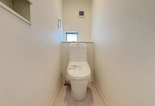 相模原市中央区星が丘2丁目の新築戸建て2号棟のトイレ1fの写真