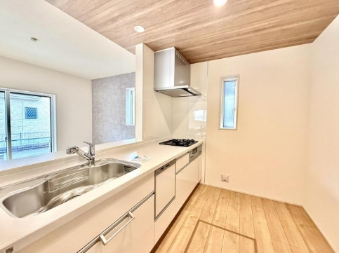 相模原市中央区並木4丁目の新築戸建てのキッチンの写真