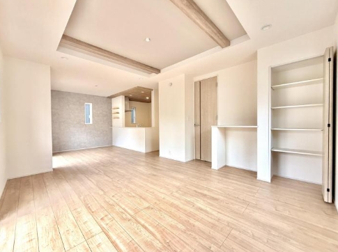 相模原市中央区並木4丁目の新築戸建てのリビングの写真