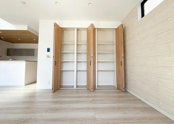 相模原市中央区横山台2丁目の新築戸建て14号棟の収納の写真