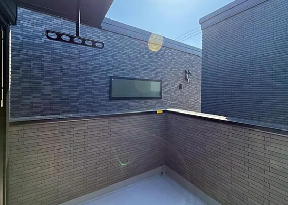 相模原市中央区横山台2丁目の新築戸建て18号棟のバルコニーの写真