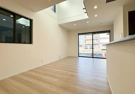 相模原市中央区横山台2丁目の新築戸建て18号棟のリビングの写真