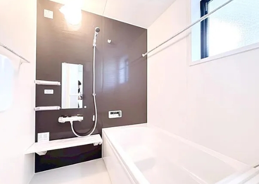 相模原市中央区由野台1丁目の新築戸建て1号棟のバスルームの写真
