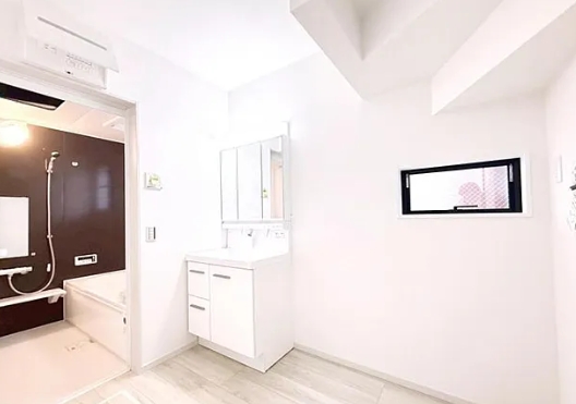 相模原市中央区由野台1丁目の新築戸建て1号棟の洗面化粧台の写真