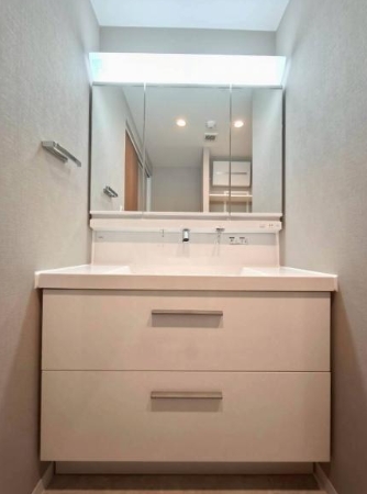相模原市緑区橋本5丁目の中古マンションの洗面化粧台の写真