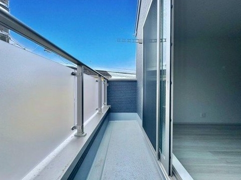 相模原市緑区二本松1丁目の新築戸建てのバルコニーの写真