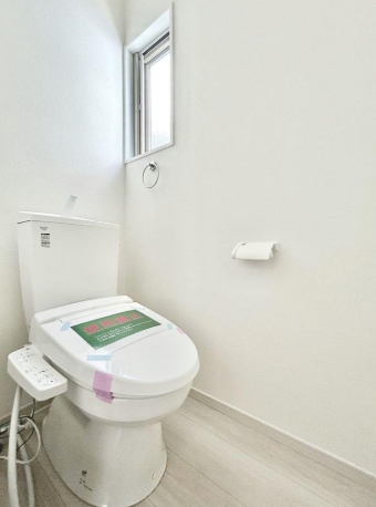 相模原市南区文京1丁目の新築戸建てのトイレ1fの写真