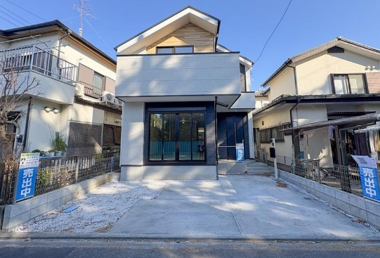 相模原市南区東林間8丁目の新築戸建ての外観の写真