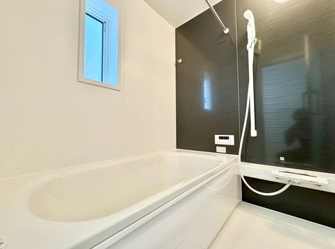 相模原市南区磯部の新築戸建て1号棟のバスルームの写真