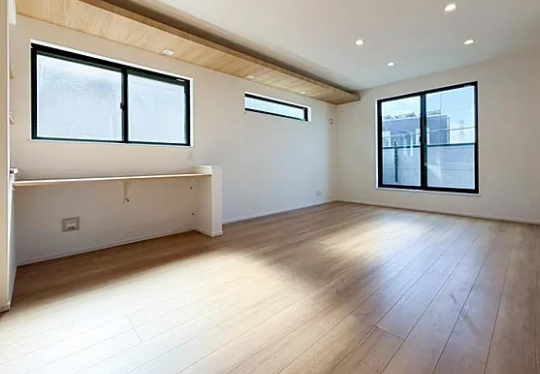 相模原市南区御園3丁目の新築戸建てのリビングの写真