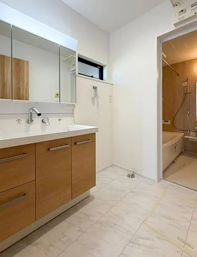 相模原市南区御園3丁目の新築戸建ての洗面化粧台の写真