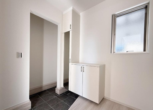 相模原市南区大野台1丁目の新築戸建ての玄関の写真