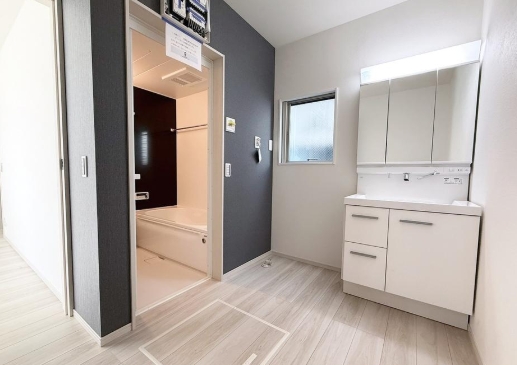 相模原市南区大野台1丁目の新築戸建ての洗面化粧台の写真