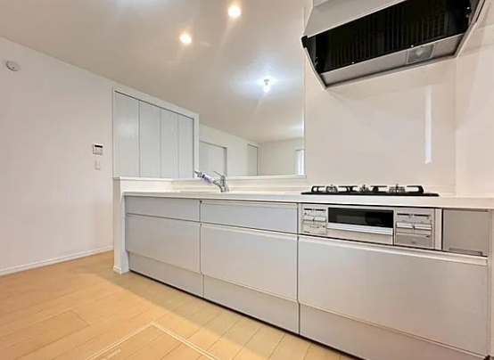 相模原市南区相模台6丁目の新築戸建てB号棟のキッチンの写真