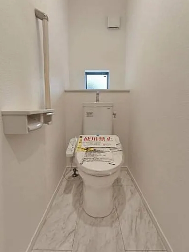 相模原市南区相模台6丁目の新築戸建てC号棟のトイレ1fの写真